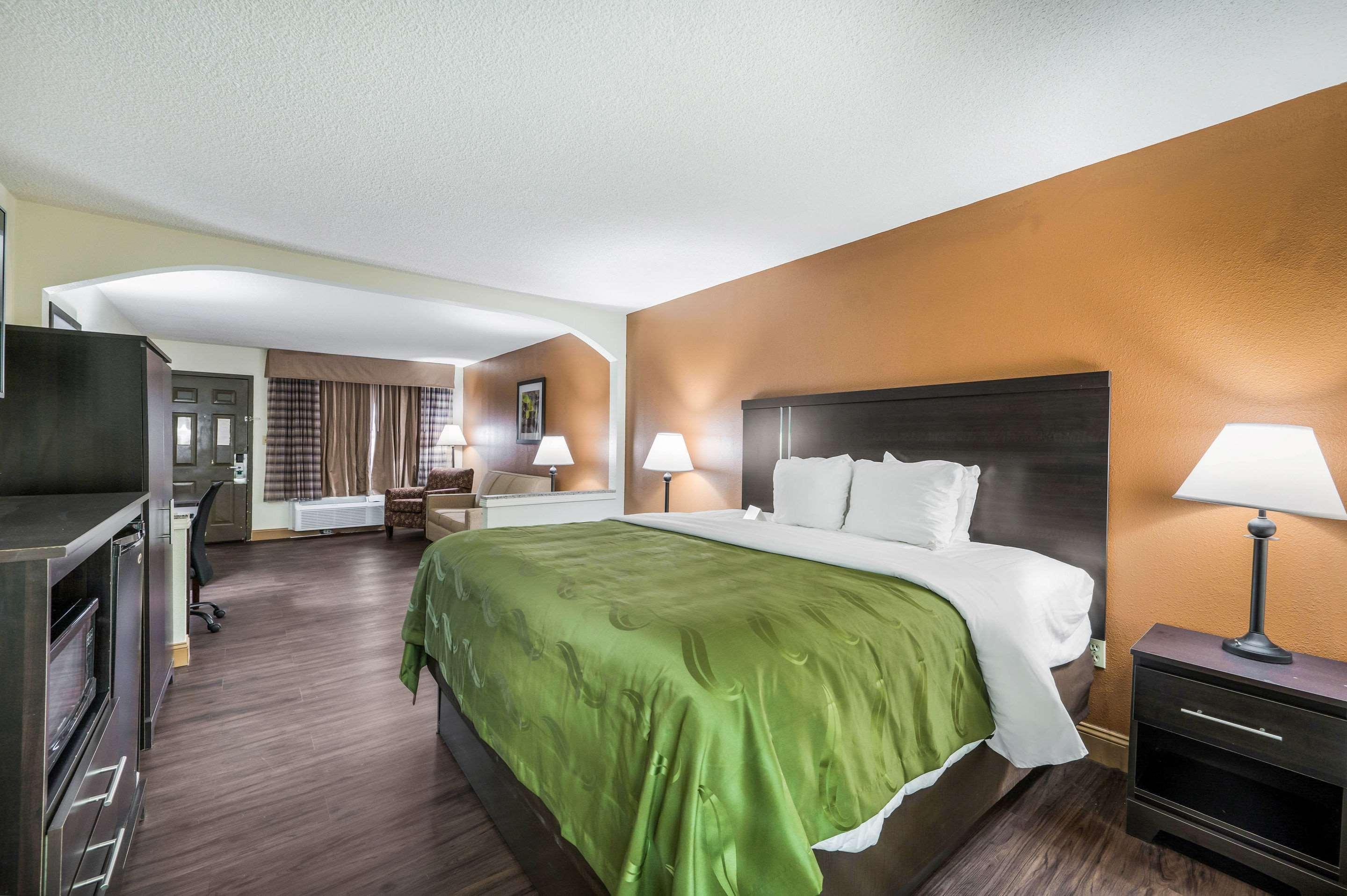 Quality Inn & Suites Corinth West Kültér fotó