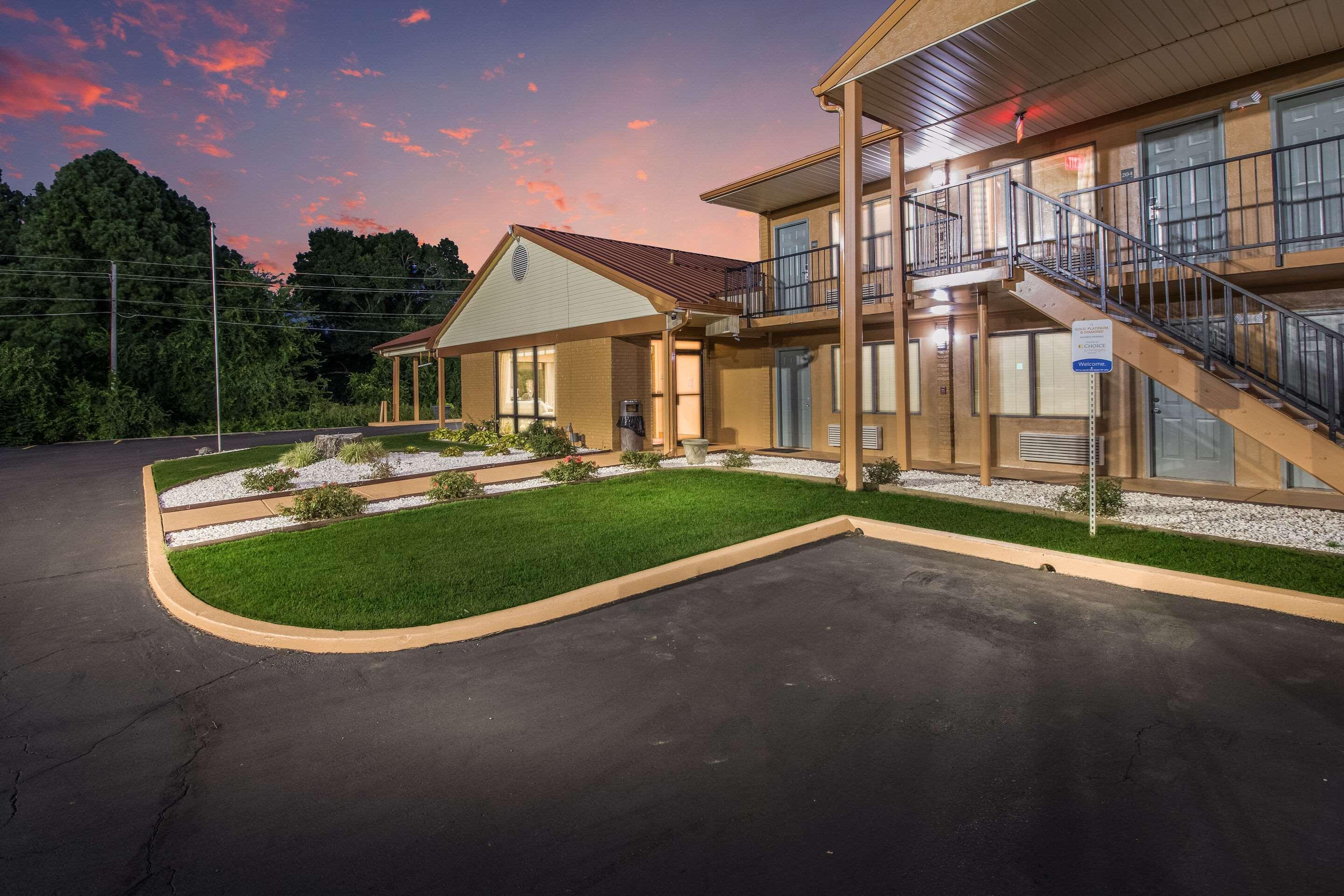 Quality Inn & Suites Corinth West Kültér fotó