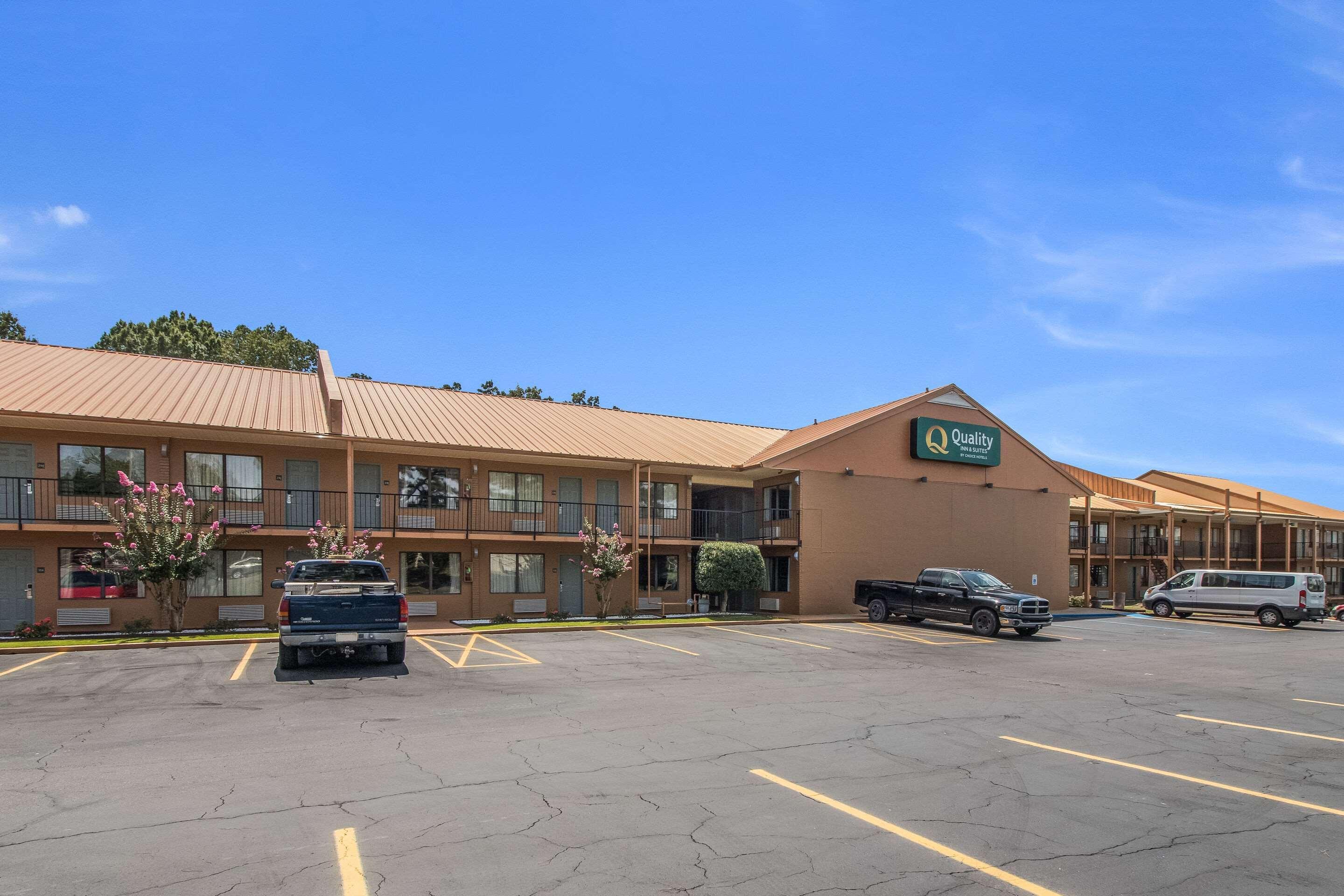Quality Inn & Suites Corinth West Kültér fotó