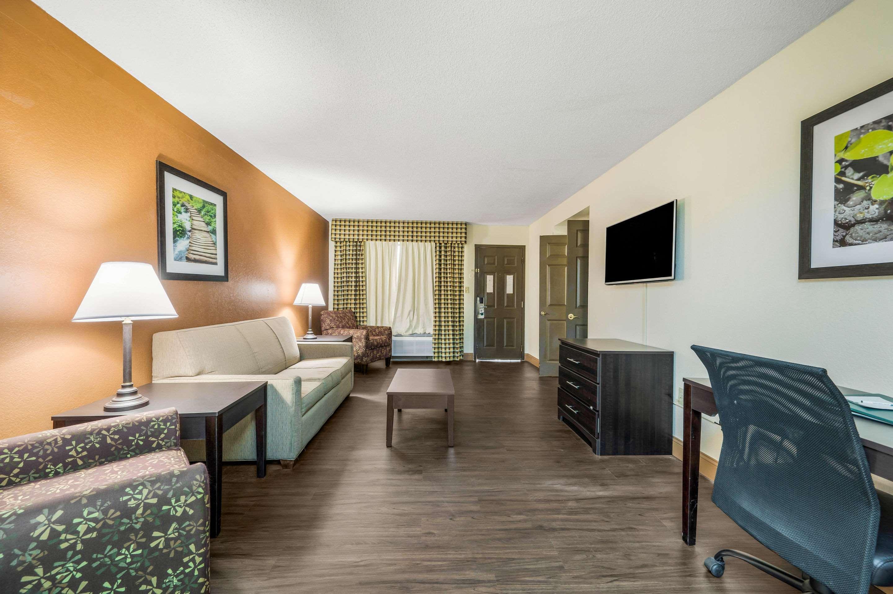 Quality Inn & Suites Corinth West Kültér fotó